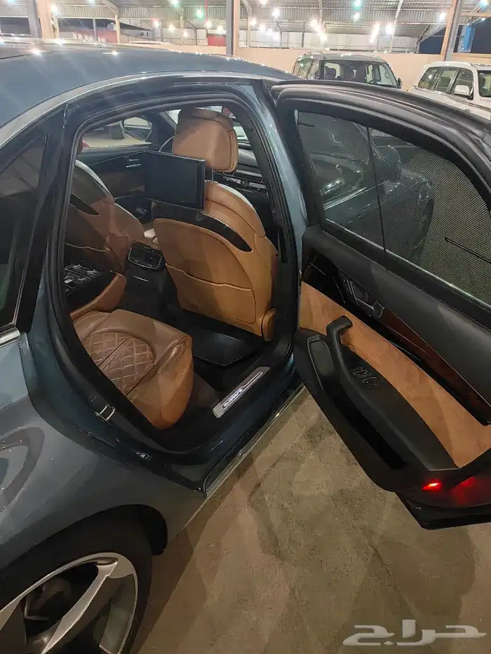 اودي A8L 2016 10
