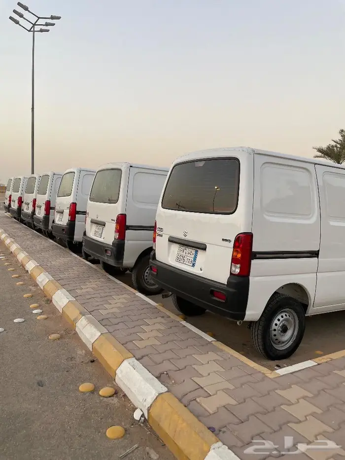 باصات للايجار سوزوكي بضاعة للمطاعم والشركات اللوجستية 3