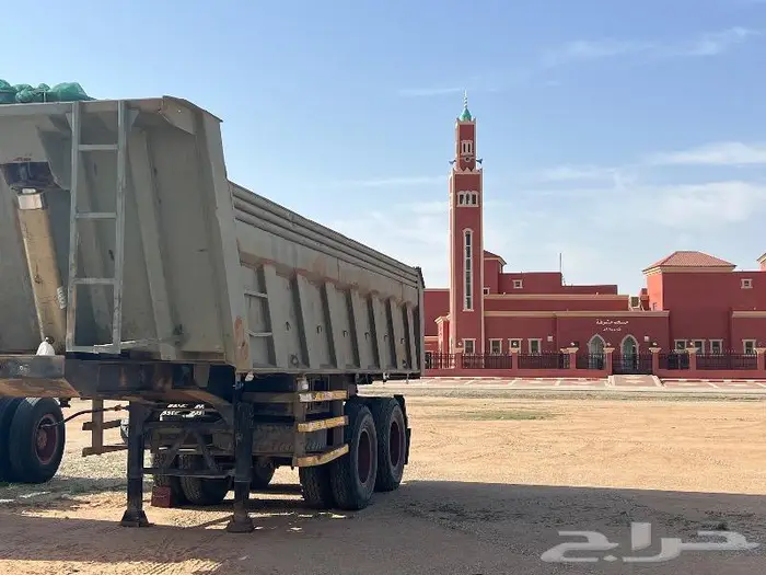 صندوق قلاب للإيجار 1