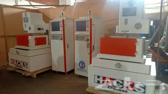 ماكينة مخرطه وفريز CNC 1