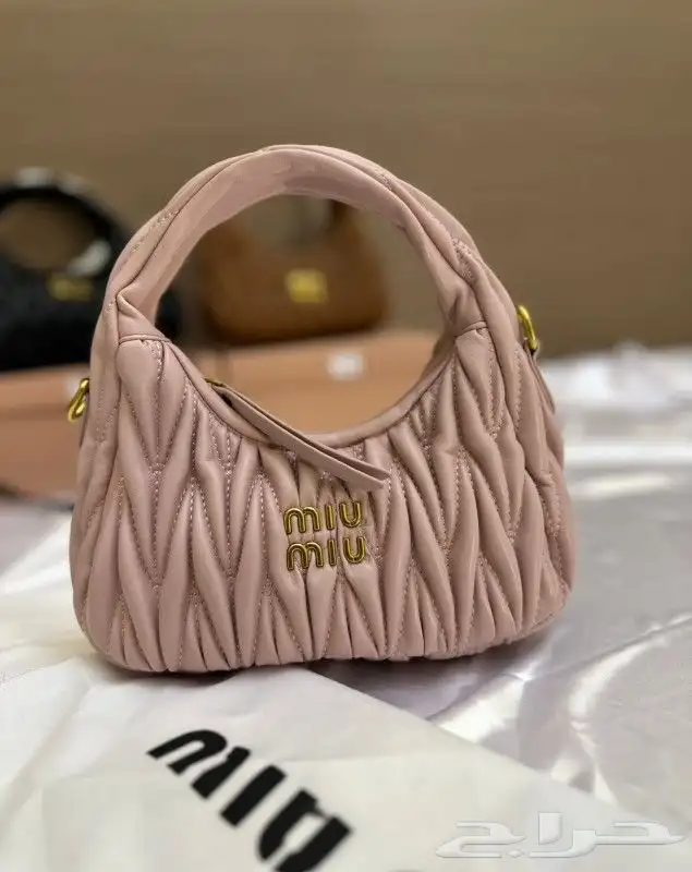 شنطه ماركه ميو ميو شنط ماركات miu miu 12