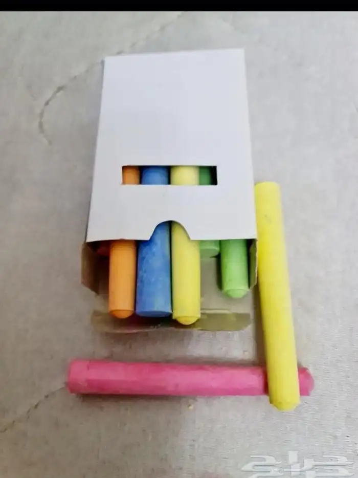 طباشير الزمن الجميل يوجد ابيض وملون 0