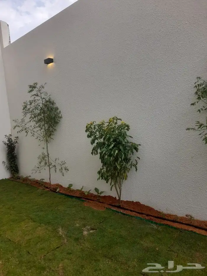 مشتل تنسيق حدائق 1