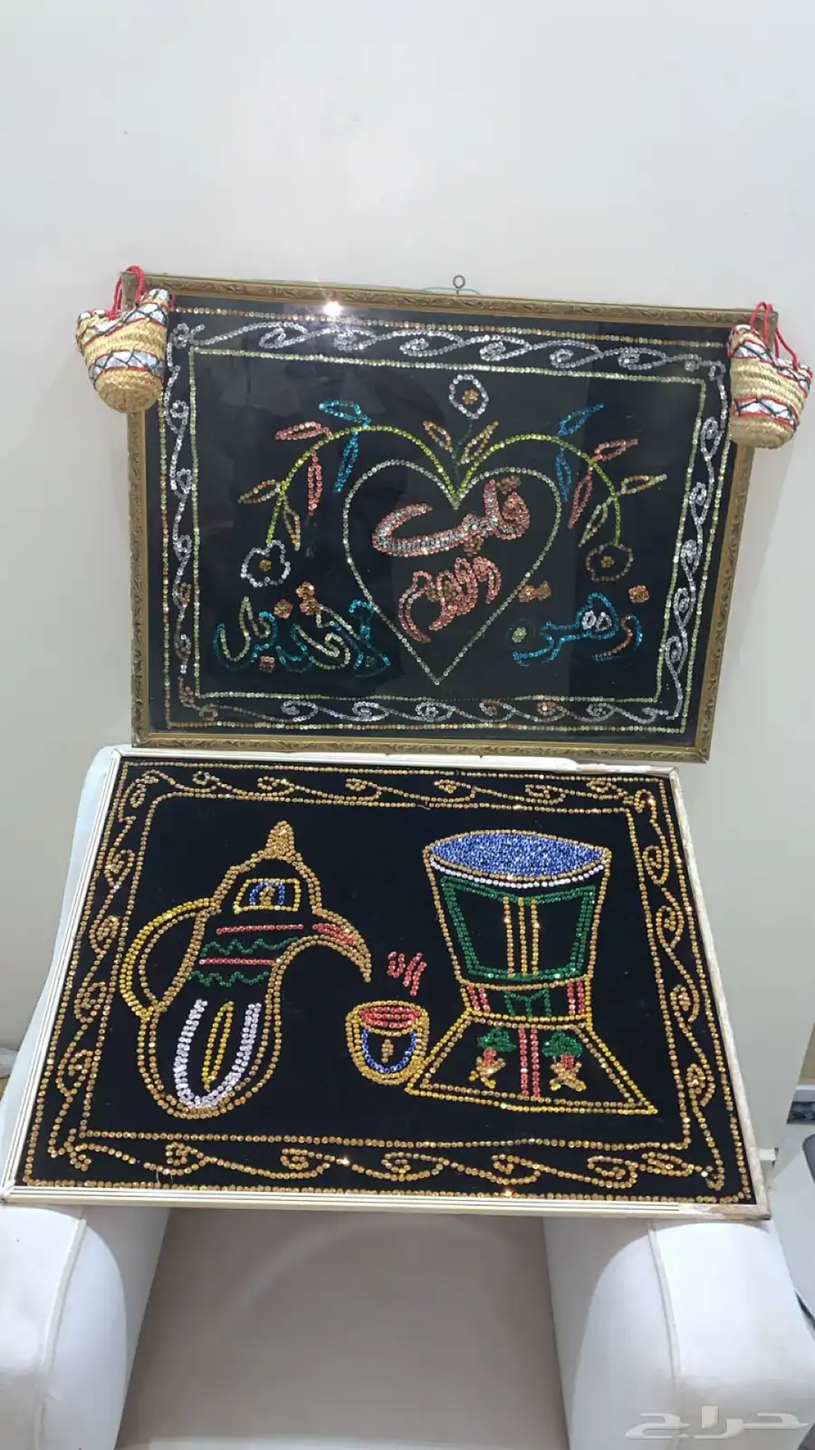 لوحات جدارية قديمه جدا 0