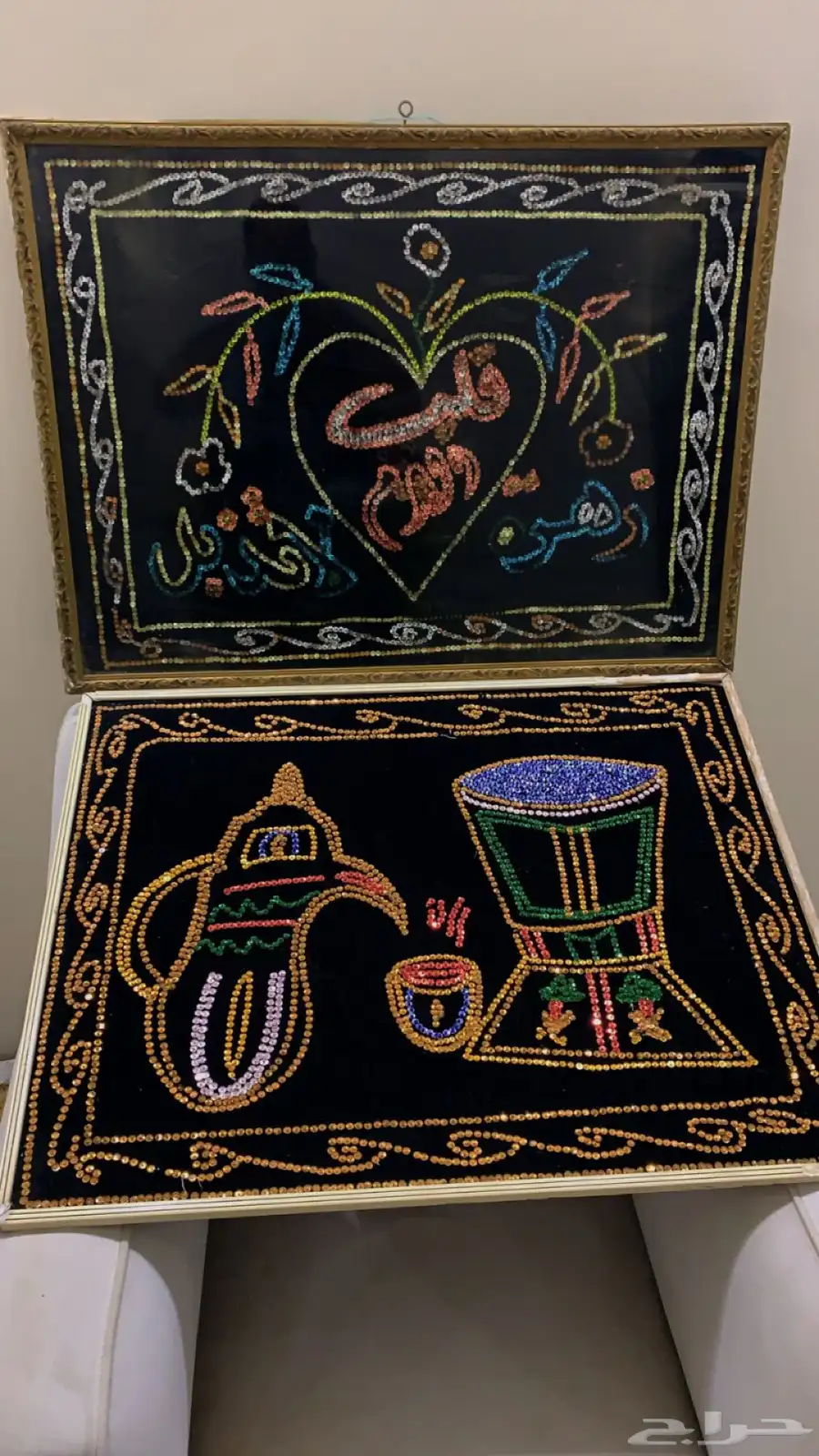 لوحات جدارية قديمه جدا 1