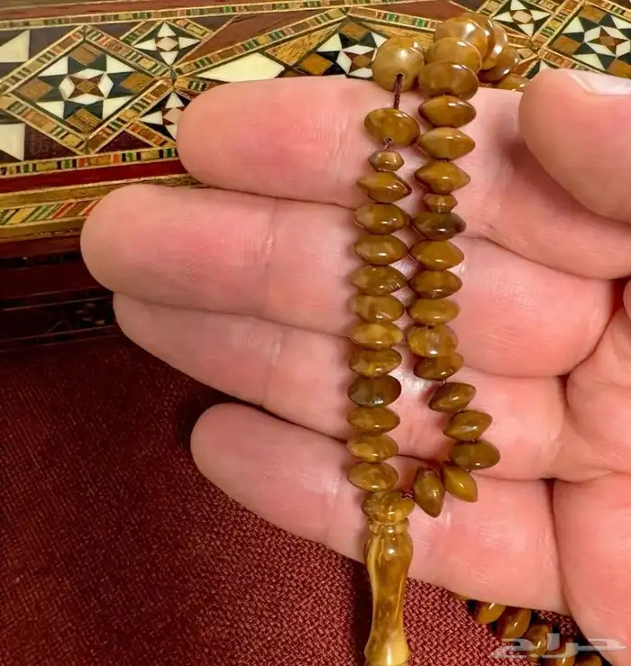 حشب ثمره الكوك 99 حبه مع صندوق لولو مرصع يوجد لدينا صنديق 0