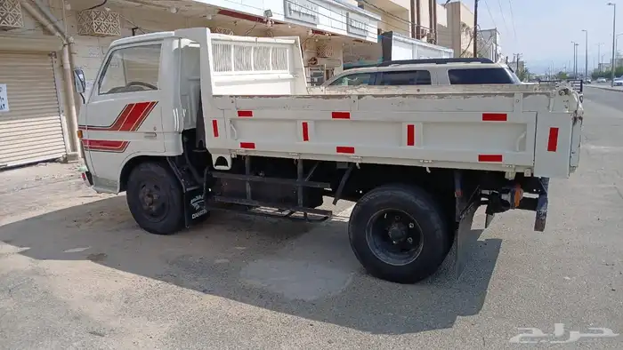 قلاب دايهاتسو للبيع موديل 83 نظيف منوة المستخدم 0