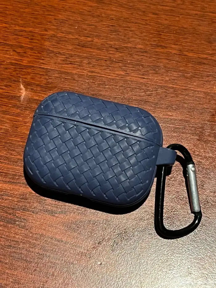 ايربودز برو الجيل الثاني ناقص فرده 9