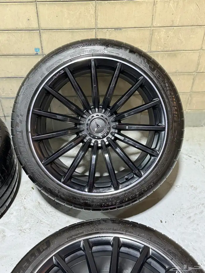 جنوط مرسيدسAMG GT اصليه وكاله 17