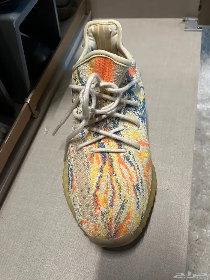 جزمه رجاليه يزي yezzy 2