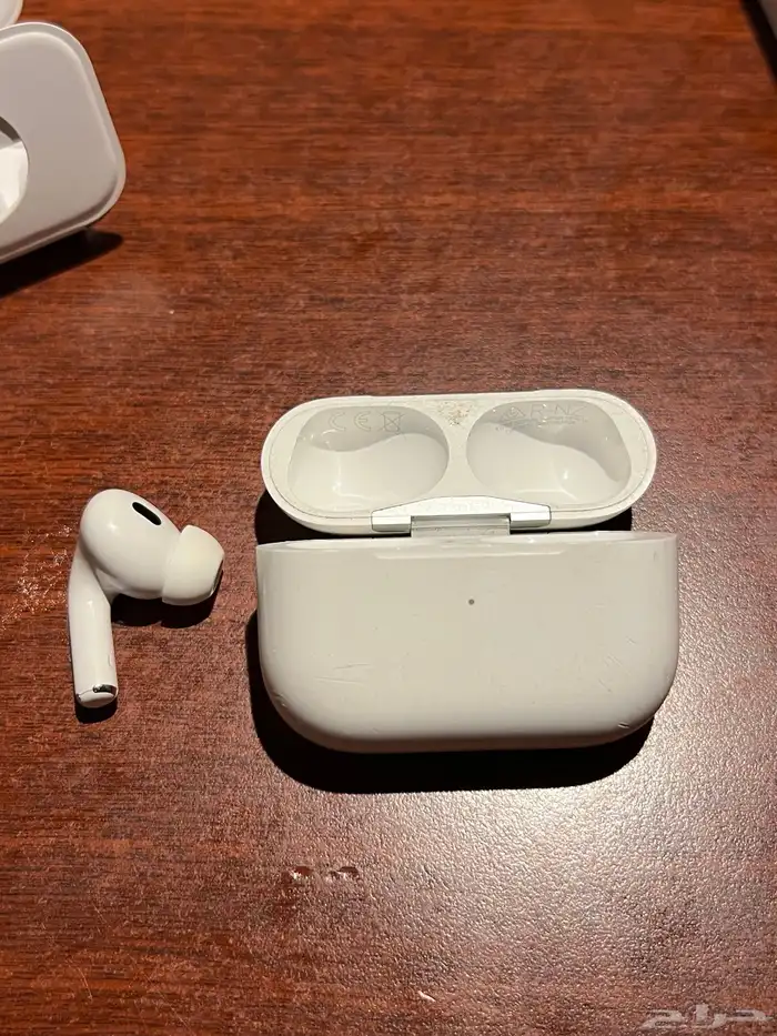 ايربودز برو الجيل الثاني ناقص فرده 1