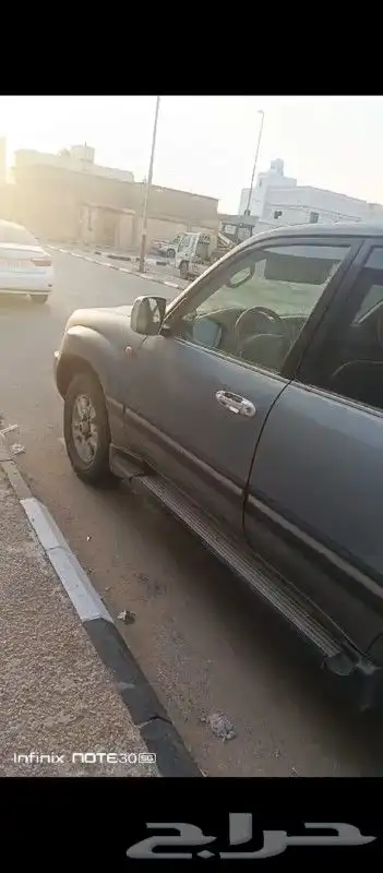 لاندكروزر 2005 بريمي gxr 12