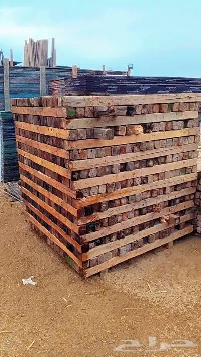 يوجد بيع واجار جميع الاخشاب والجكات رقم ت 8