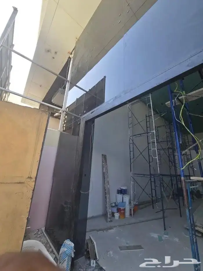 واجهات زجاج سكريت اسود اسبيدر الرياض 1