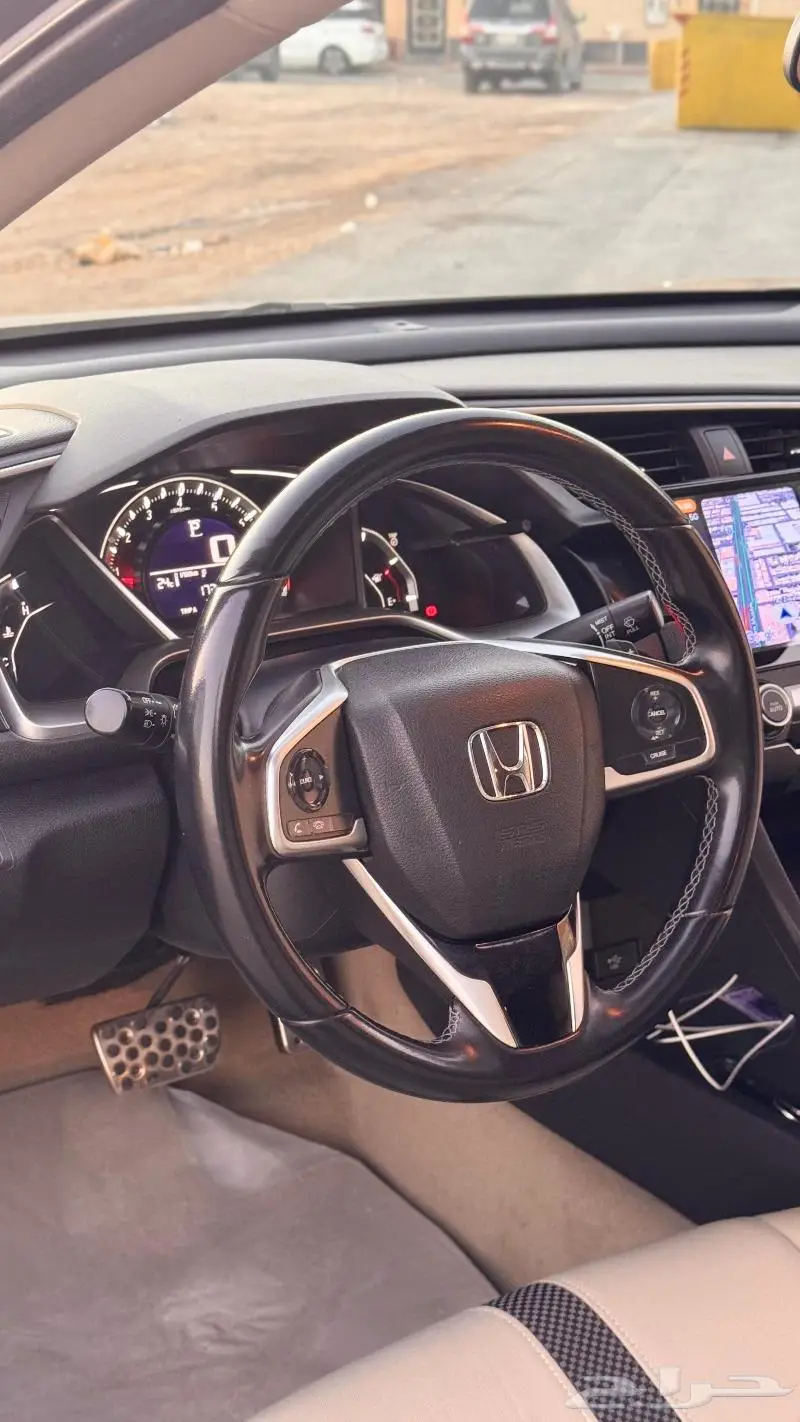 2020  Automatic  173000 KM  Honda Civic هوندا سيفيك 4