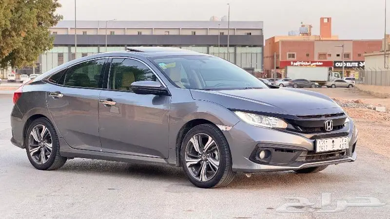 2020  Automatic  173000 KM  Honda Civic هوندا سيفيك 2
