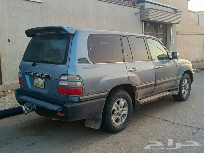 لاندكروزر 2005 بريمي gxr 1