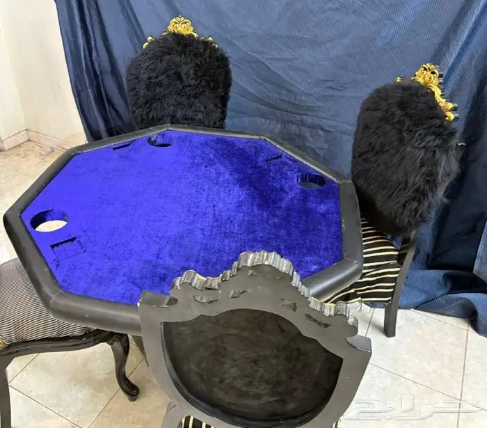 طاولة لعب مع كراسي 3
