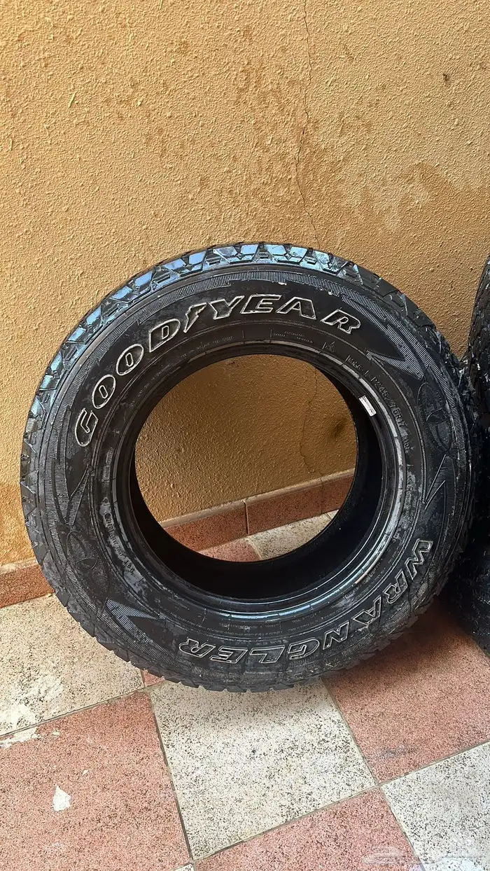 للبيع كفرات مستخدمة نسبة80بالمية نظيفة 1