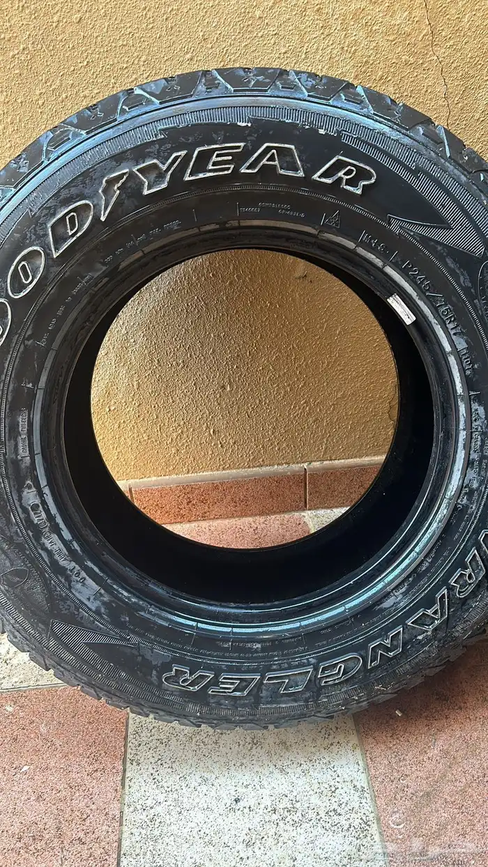 للبيع كفرات مستخدمة نسبة80بالمية نظيفة 0