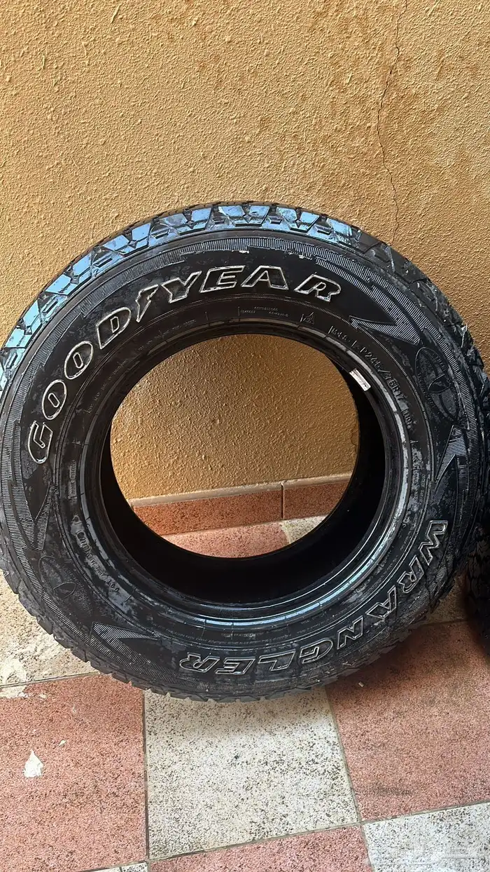 للبيع كفرات مستخدمة نسبة80بالمية نظيفة 7