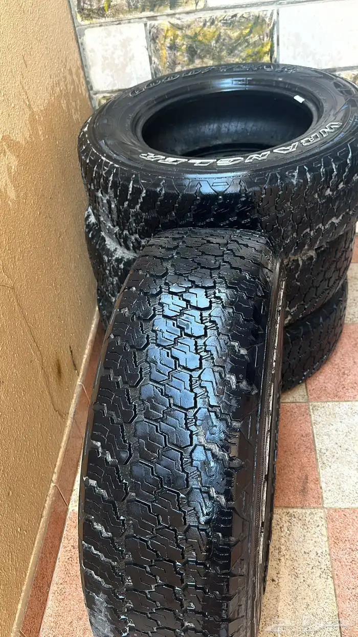 للبيع كفرات مستخدمة نسبة80بالمية نظيفة 6