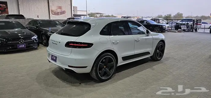 بورش ماكان تيربو موديل 2015 5