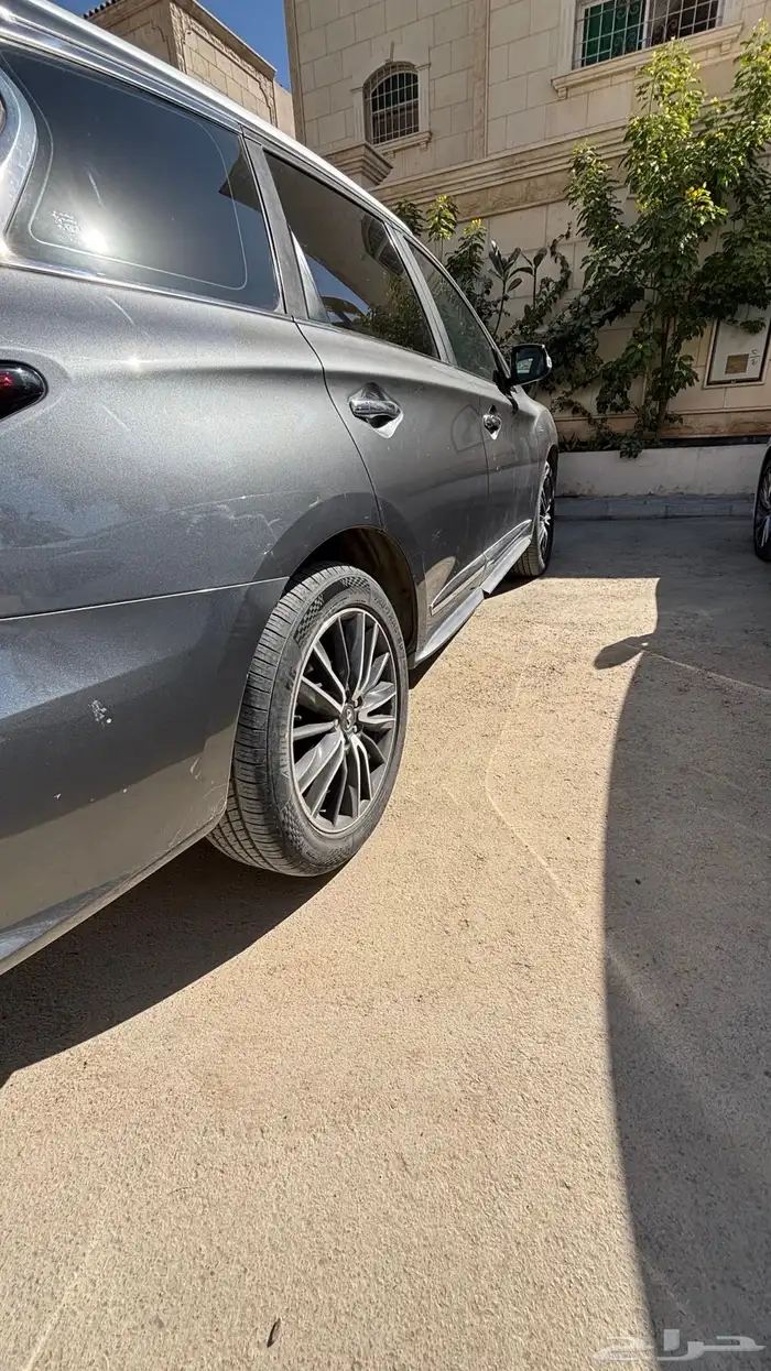 جيب انفينتي QX 60 2