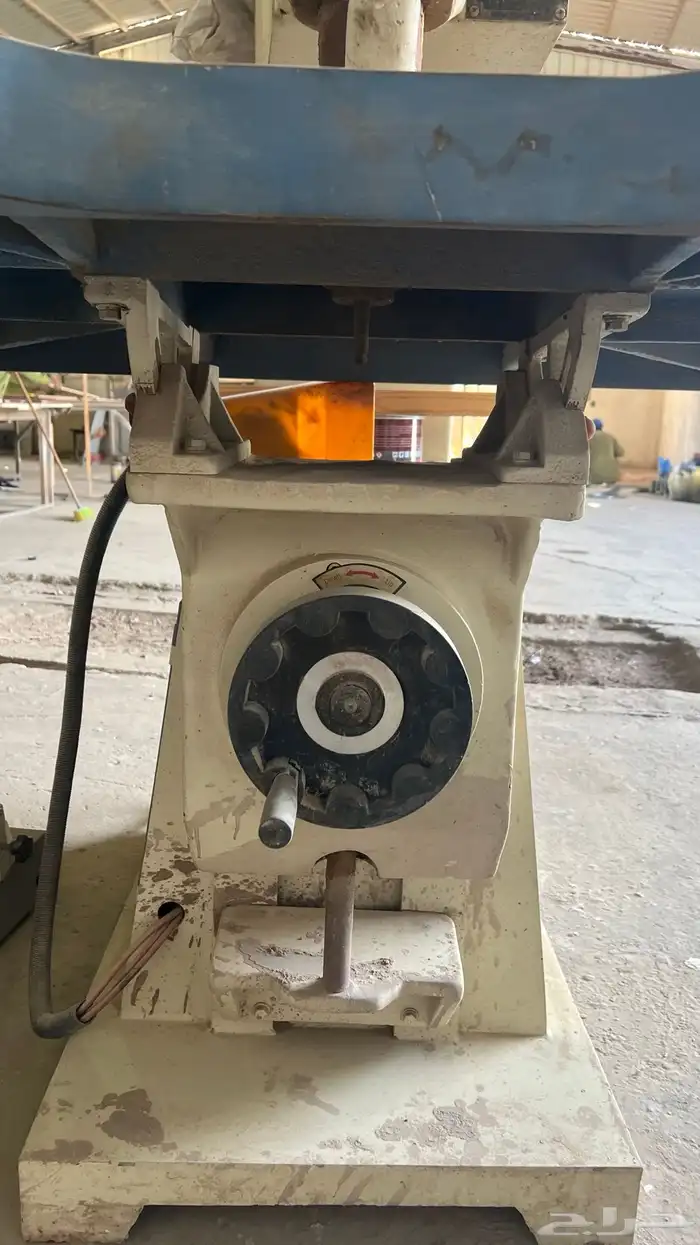 مكينة راوتر نجارة مستعملة 1