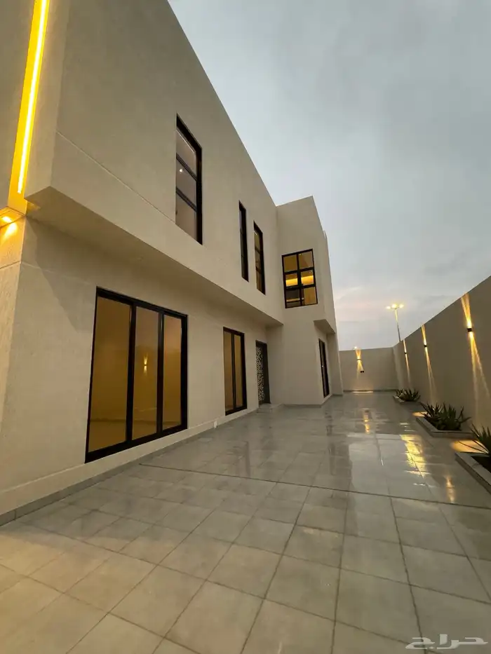 للبيع مجموعة فلل غرب عنيزه في حي المحمديه 3