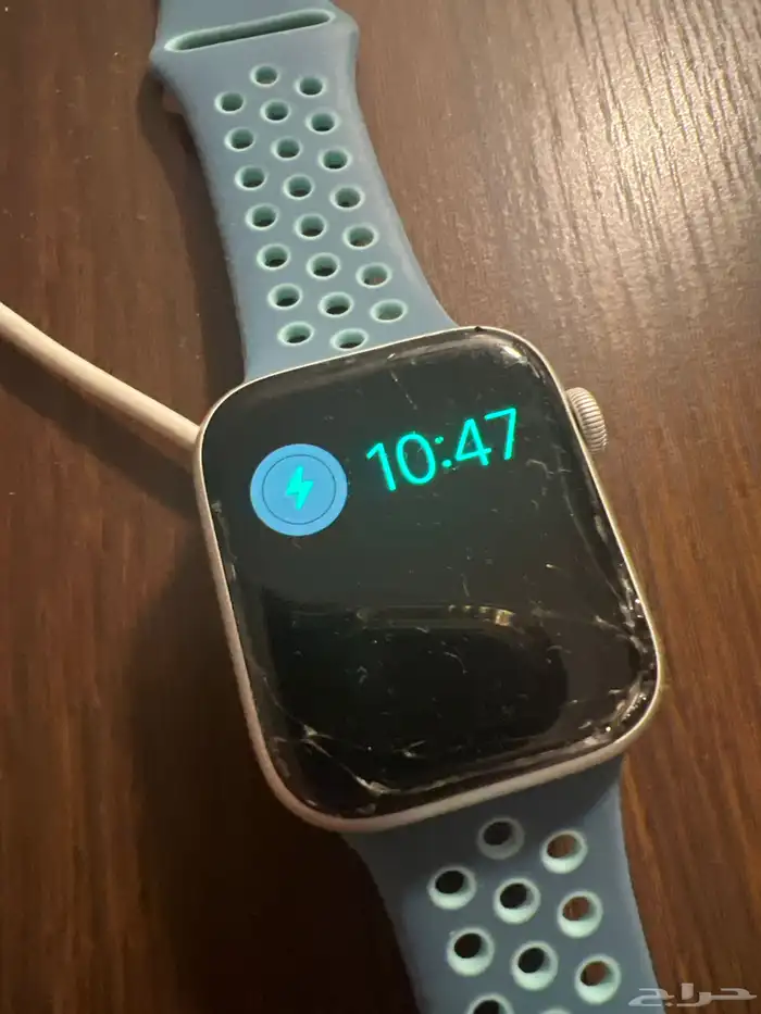 ساعه ابل الاصدار 4 apple watch series 1