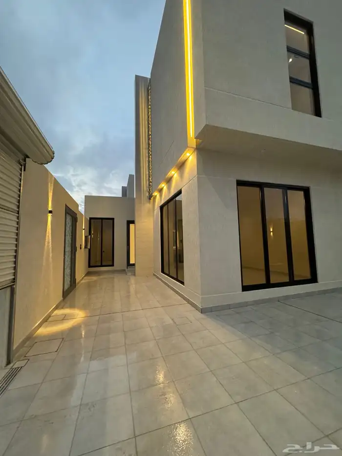 للبيع مجموعة فلل غرب عنيزه في حي المحمديه 2