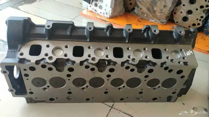 مكينة ايسوزو وميستوبيشي 8