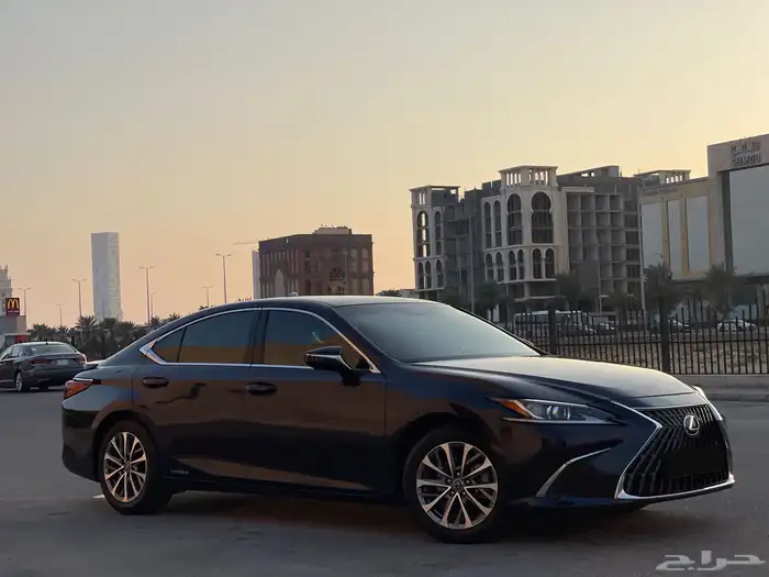 لكزس Es300h الموديل 2022 (تم البيع) 1