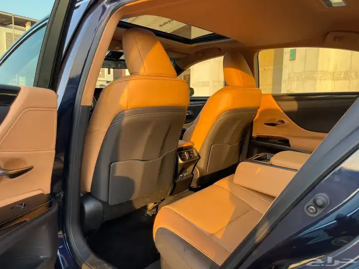 لكزس Es300h الموديل 2022 (تم البيع) 27