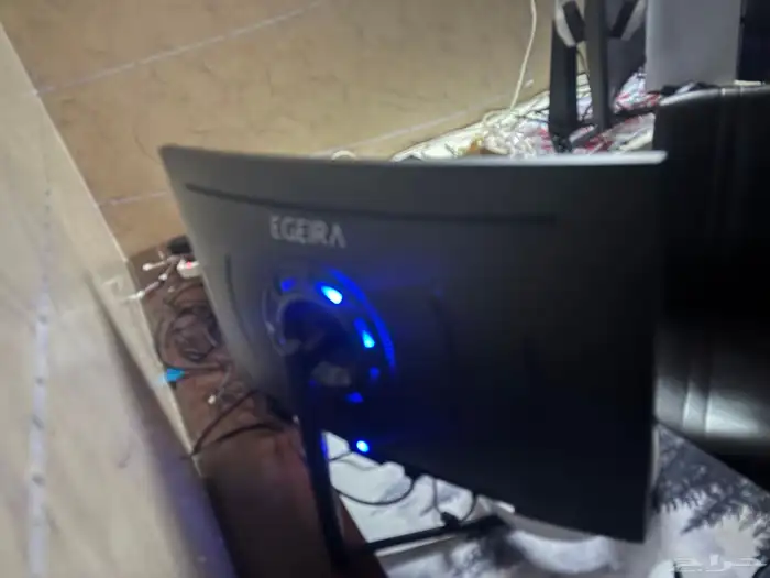 شاشه قيمنق خرافيه للبيع 4