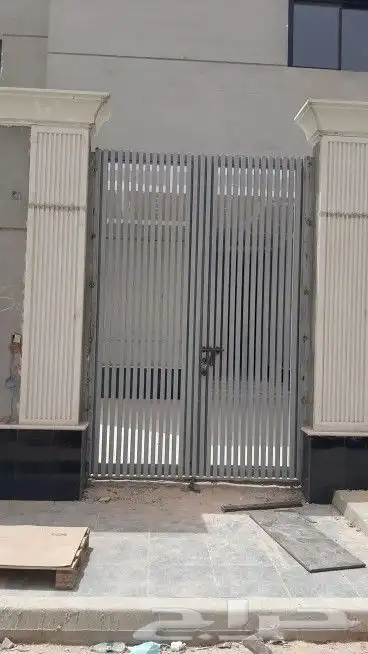 حداد شمال الرياض حداد ابواب حداد متنقل قفل ذكي كوالين 4