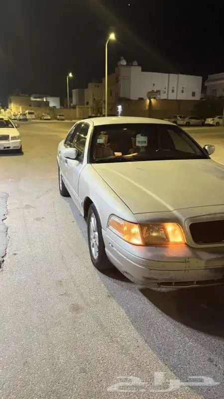 فورد فكتوريا 2003 1