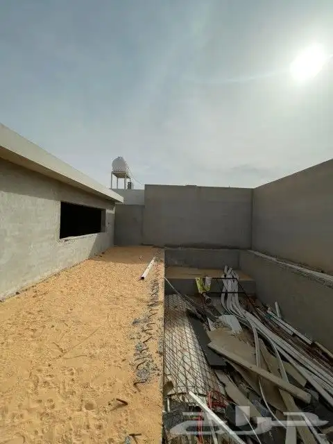 للبيع شاليه بحي الحمر 5