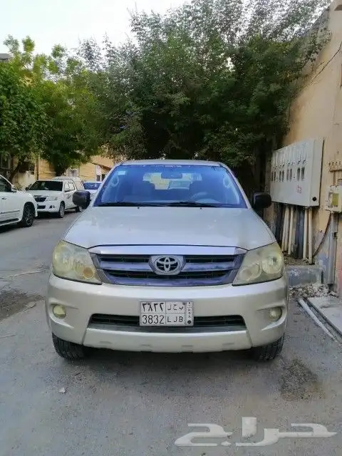 تايوتا فوتشنر 2.7 4 سندل دبل 7 مقاعد موديل 2007 0