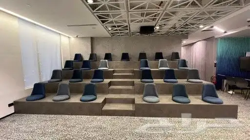 نجار لتجهيز القاعات والكافيهات 4