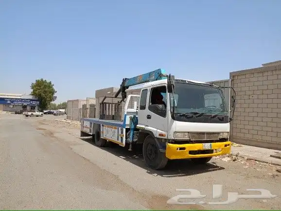 بوم تراك اسيزو موديل 2005 ونش 5 طن ثلاث وصلات متحركه 4