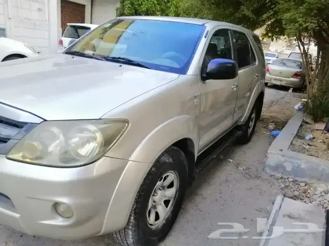 تايوتا فوتشنر 2.7 4 سندل دبل 7 مقاعد موديل 2007 1