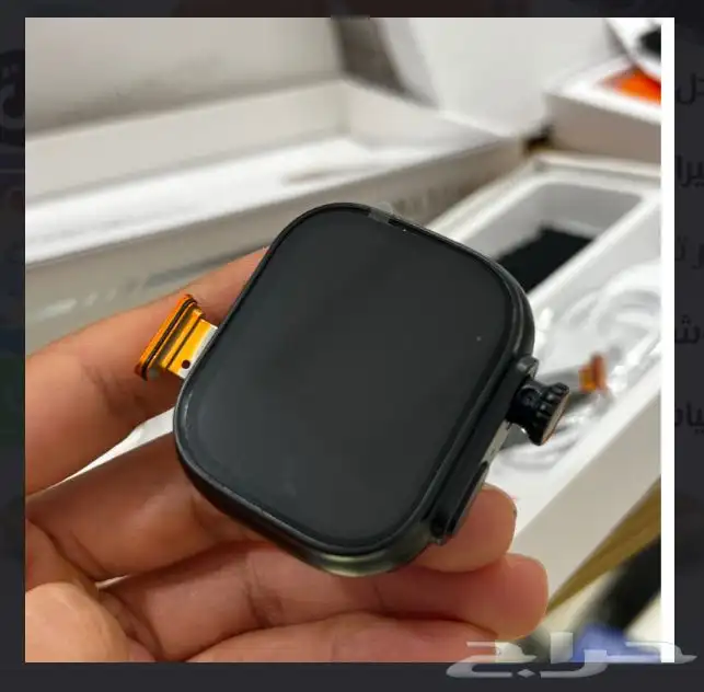 ساعة شبيهة الترا برامج وكاميرا 1