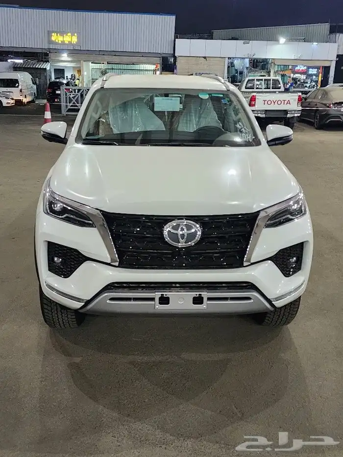 تويوتا فلونشر بنزين Vx3 الموديل 2025 8