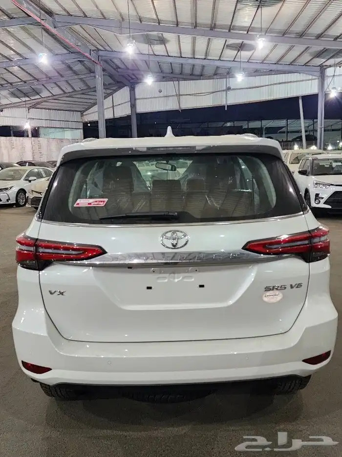 تويوتا فلونشر بنزين Vx3 الموديل 2025 5