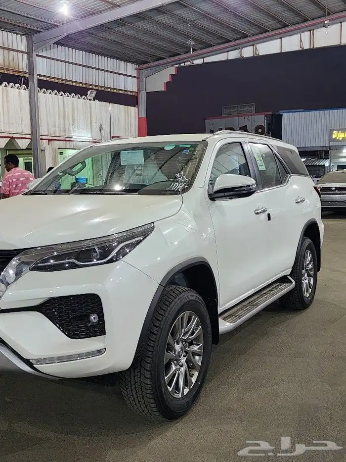 تويوتا فلونشر بنزين Vx3 الموديل 2025 0