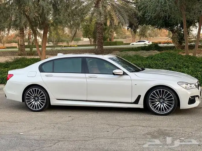 جنوط بي ام دبليو 740اصلي موديل 2018مقاس21 8