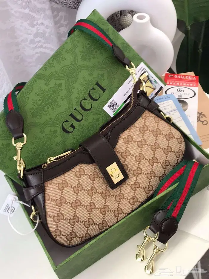 ضبطناك طقم قوتشي فلات جوتشي شنط شوز غوتشي شنطة حذاء GUCCI 10