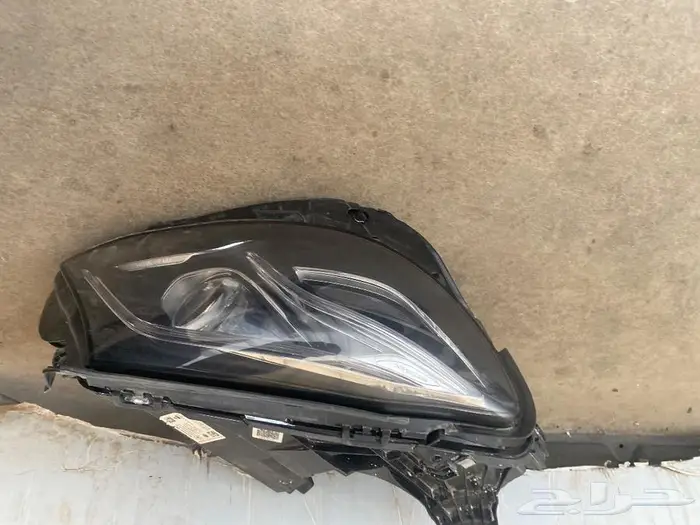 شمعه يمين مرسيدس بنز W213 0